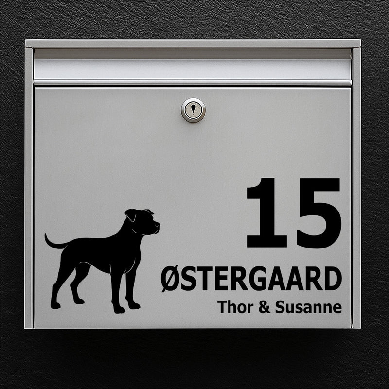 Briefkastenschild – Motiv: Spanische Bulldogge – individueller Name und Nummer – wetterfest