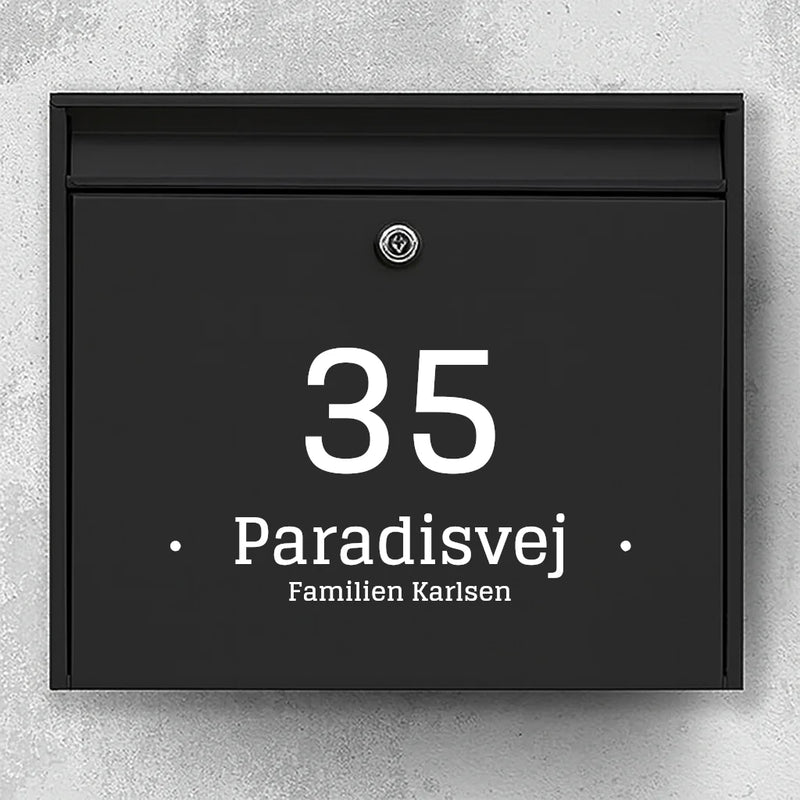 Briefkastenaufkleber – große Hausnummer mit Mittellinie (Straßenname oder Familienname)