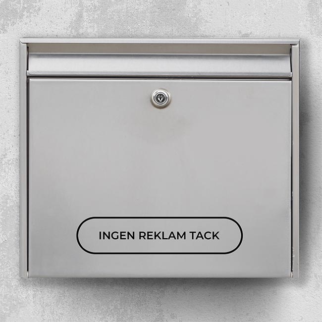 Briefkastenaufkleber „Bitte keine Werbung“ – abgerundetes Emblem auf stahlgrauem Briefkasten, wetterfester Aufkleber „Bitte keine Werbung“